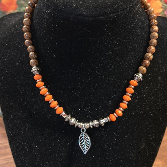 Choker - Picture 2 of 3